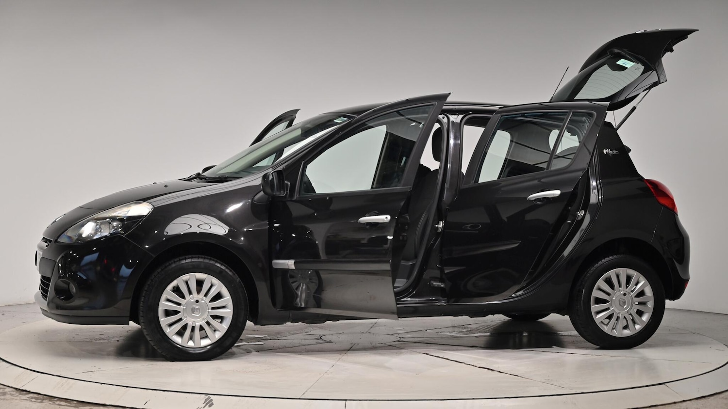 Used Renault Clio 2011 for sale - 76824411: Photo 54