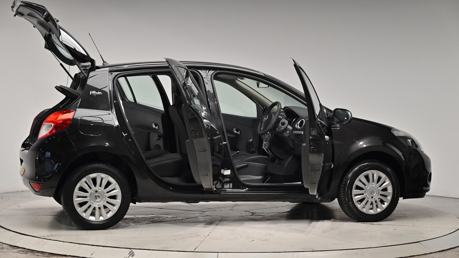 Used Renault Clio 2011 for sale - 76824411: Photo 72