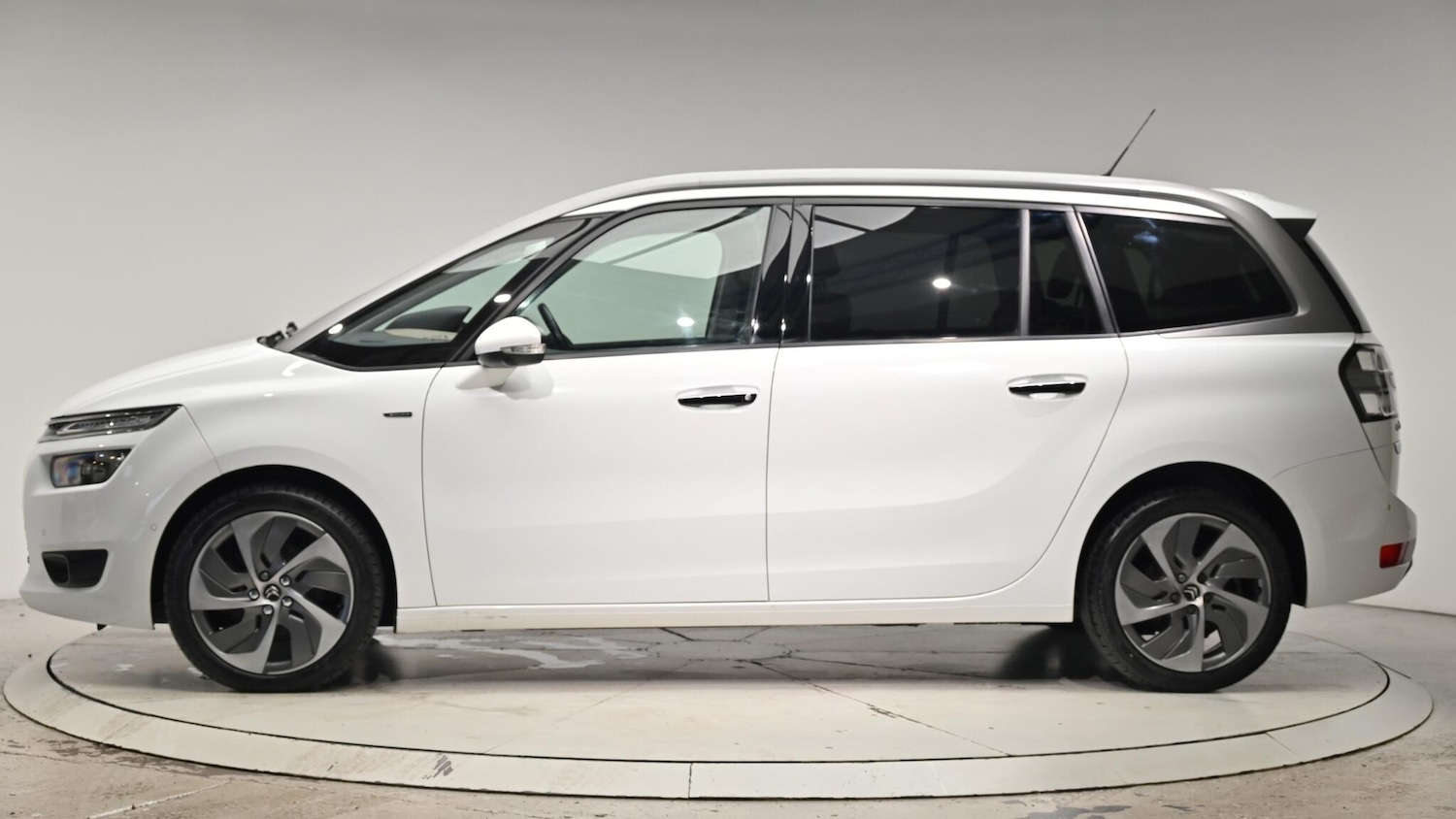 Used Citroen C4 Grand Picasso 2015 for sale - 76550494: Photo 3