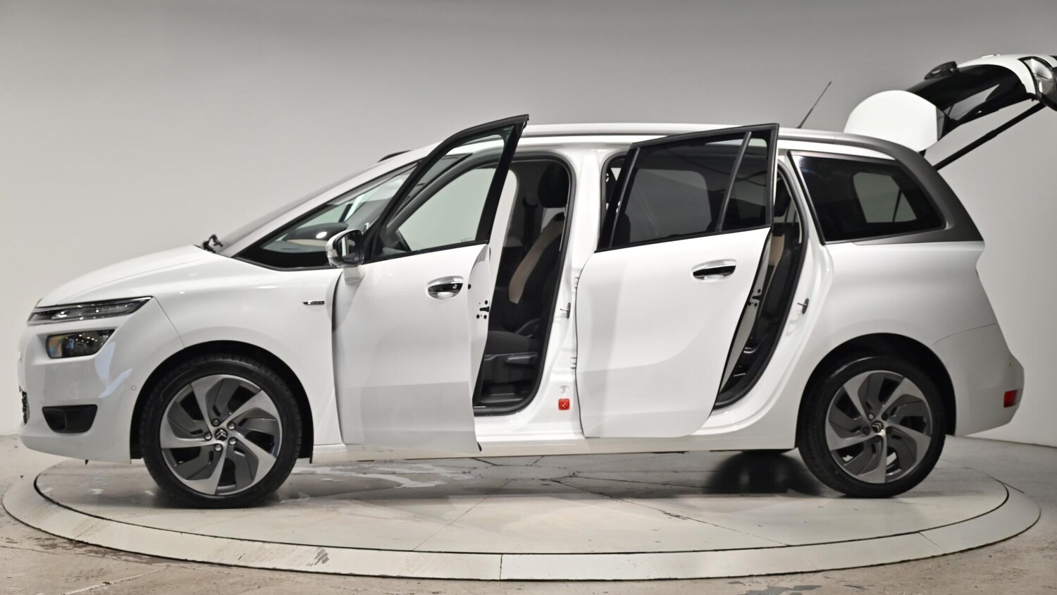 Used Citroen C4 Grand Picasso 2015 for sale - 76550494: Photo 55