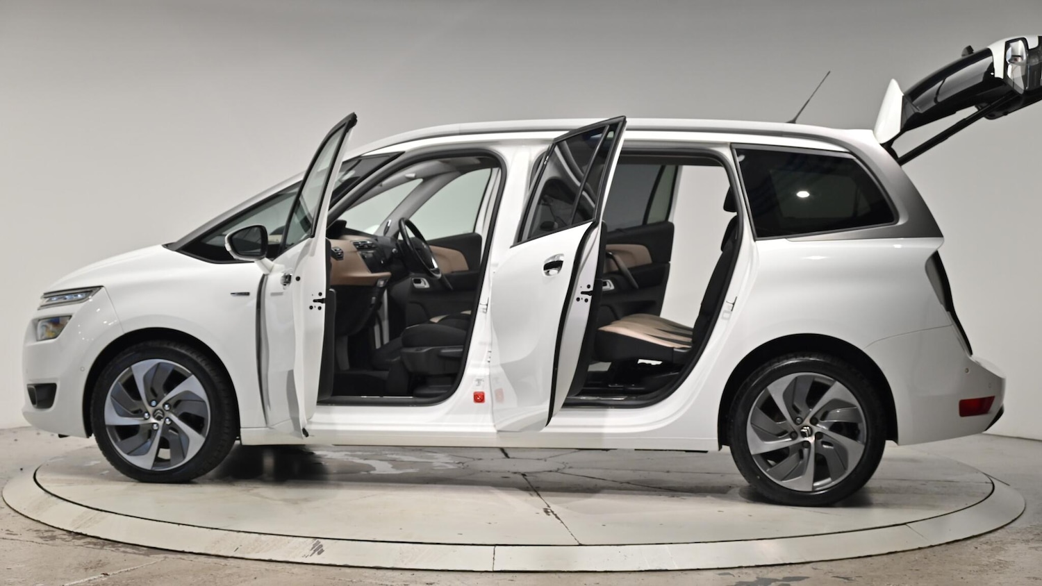 Used Citroen C4 Grand Picasso 2015 for sale - 76550494: Photo 57