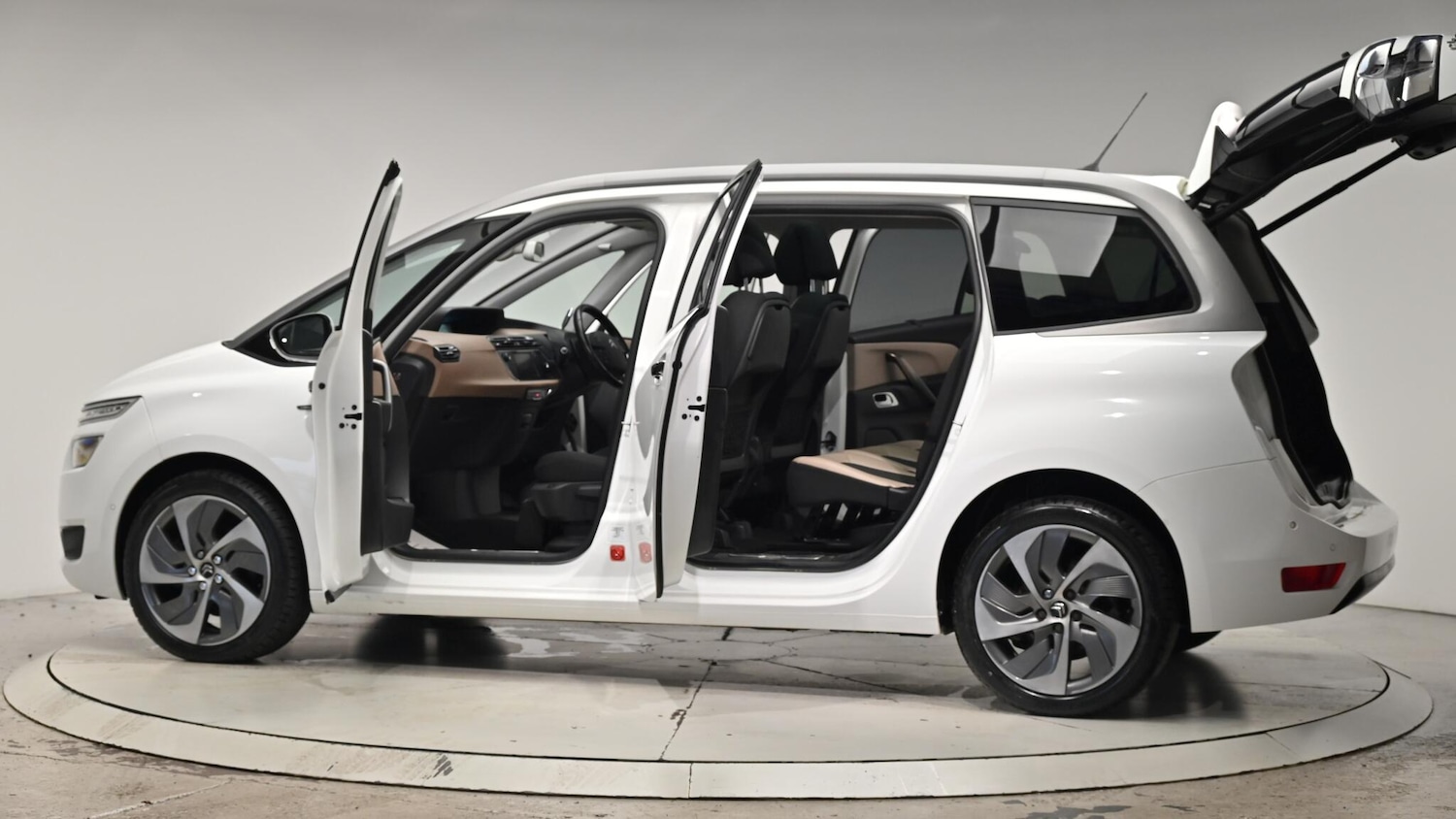 Used Citroen C4 Grand Picasso 2015 for sale - 76550494: Photo 58