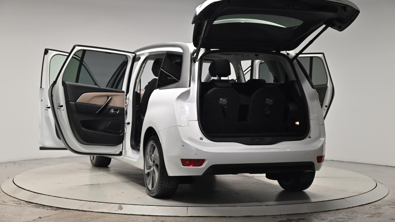 Used Citroen C4 Grand Picasso 2015 for sale - 76550494: Photo 63