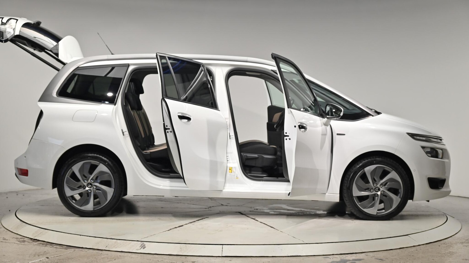 Used Citroen C4 Grand Picasso 2015 for sale - 76550494: Photo 74