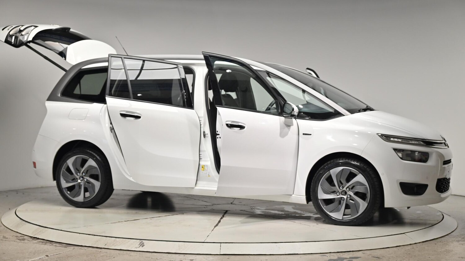 Used Citroen C4 Grand Picasso 2015 for sale - 76550494: Photo 76