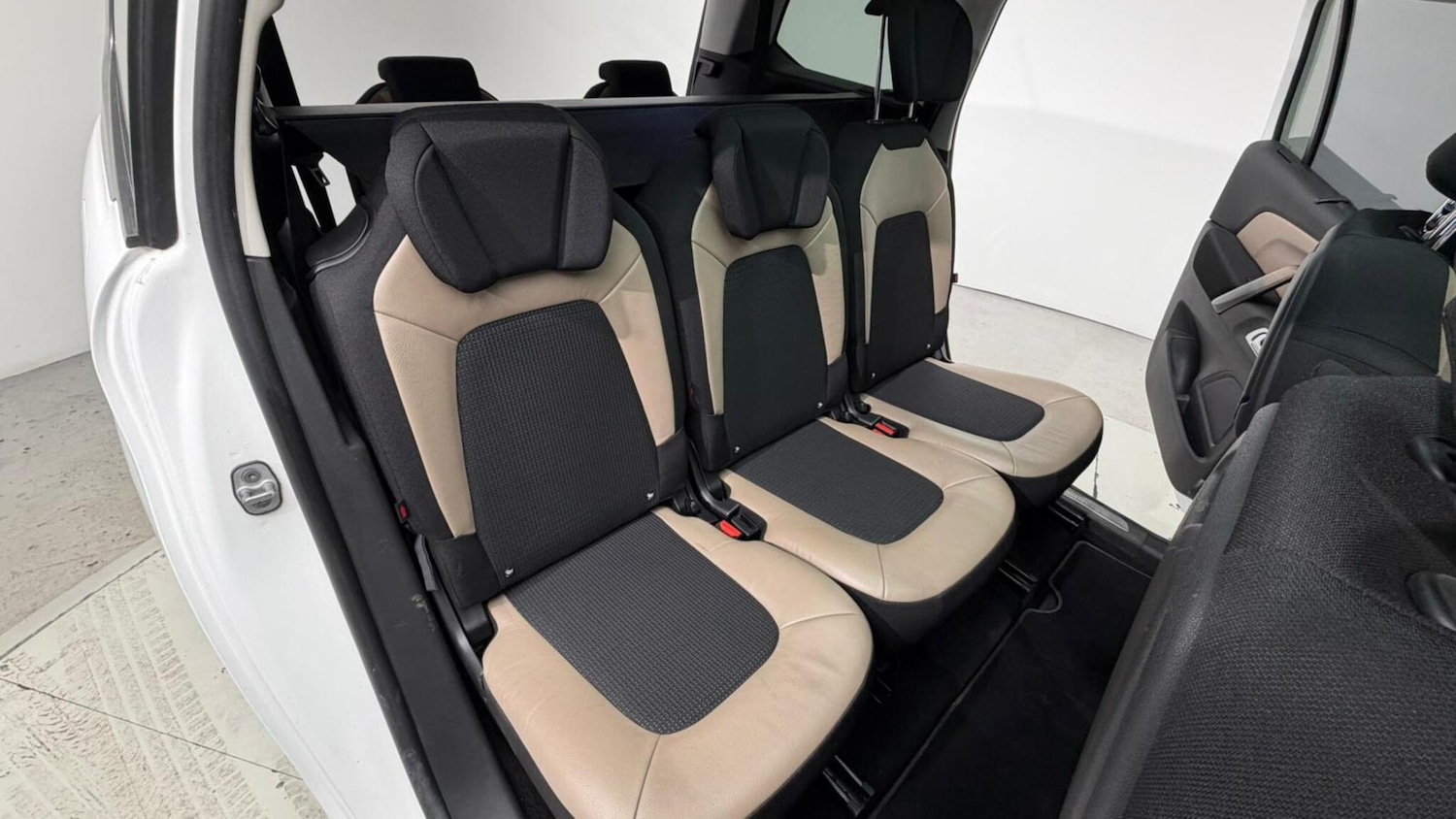 Used Citroen C4 Grand Picasso 2015 for sale - 76550494: Photo 85