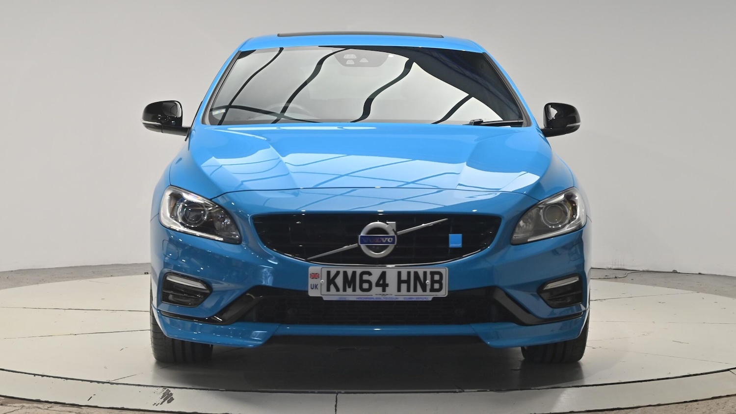 Used Volvo V60 2014 for sale - 76824831: Photo 2