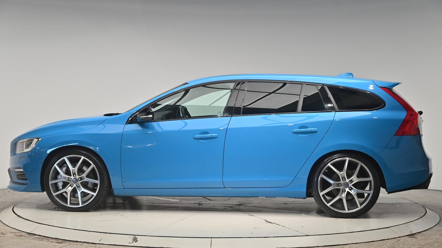 Used Volvo V60 2014 for sale - 76824831: Photo 21