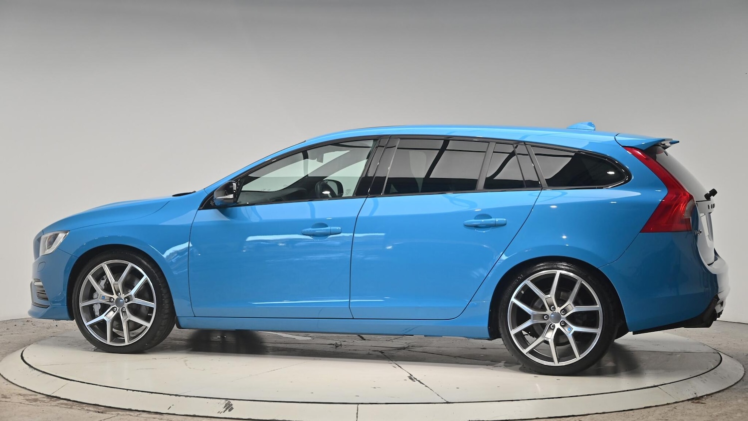 Used Volvo V60 2014 for sale - 76824831: Photo 22