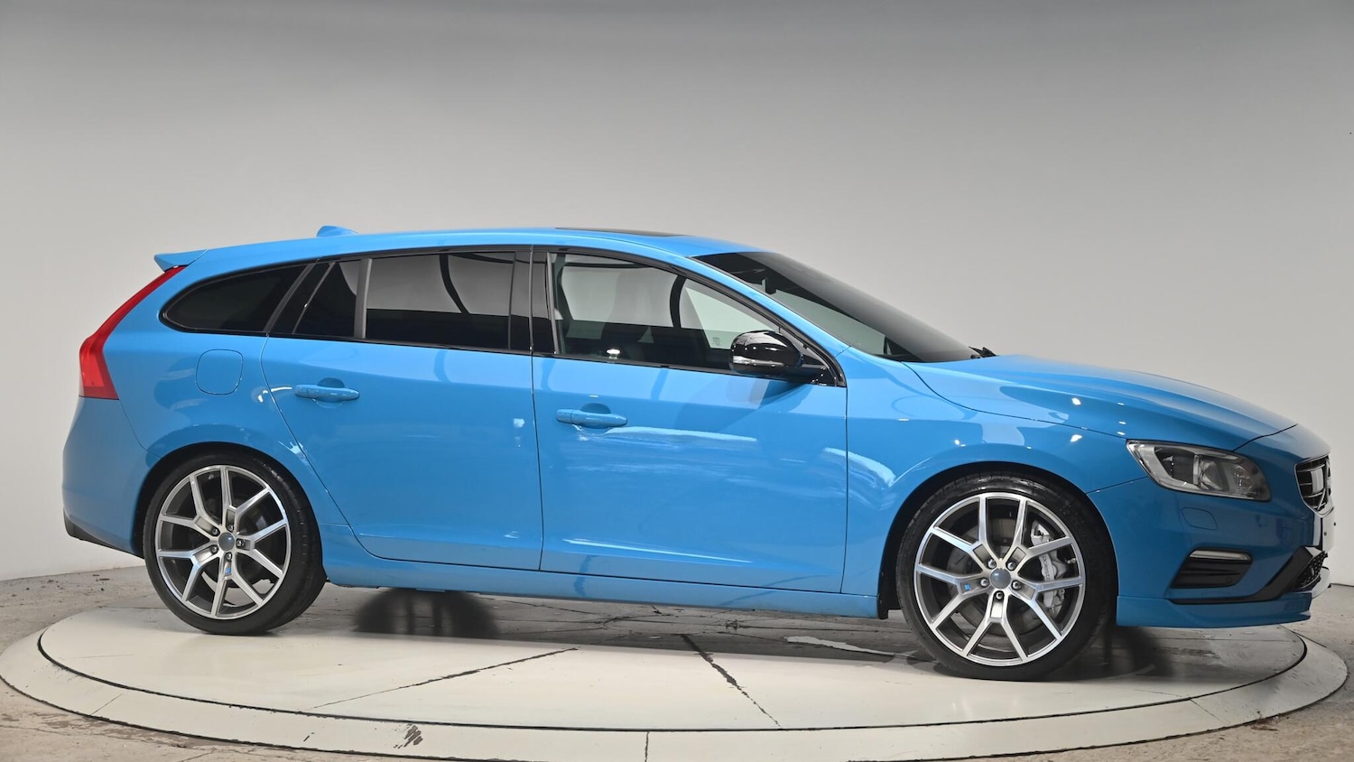 Used Volvo V60 2014 for sale - 76824831: Photo 40