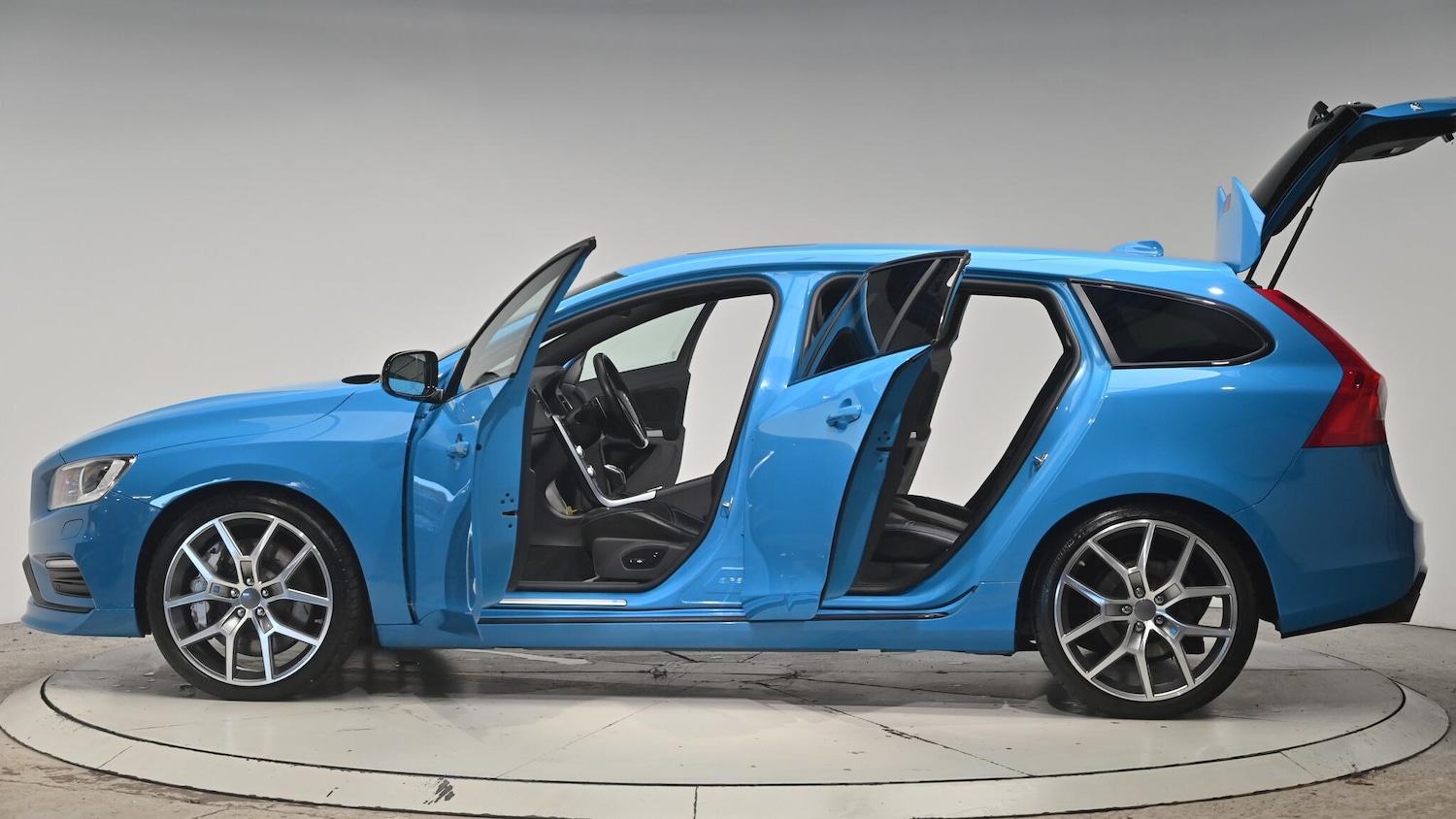 Used Volvo V60 2014 for sale - 76824831: Photo 57