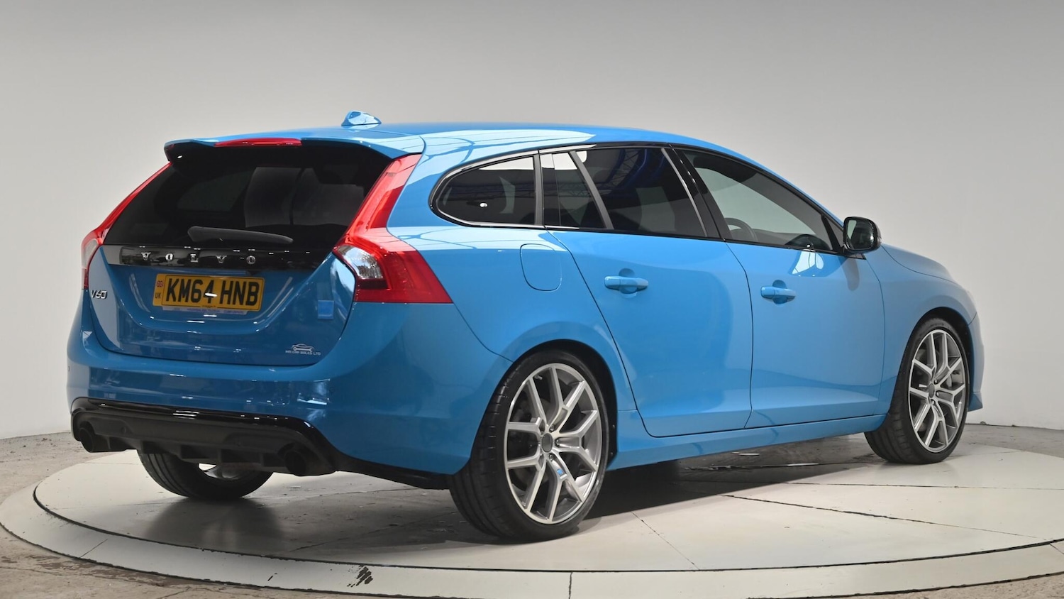 Used Volvo V60 2014 for sale - 76824831: Photo 6