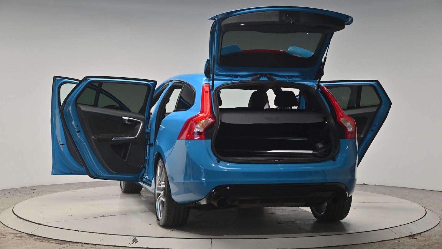 Used Volvo V60 2014 for sale - 76824831: Photo 64