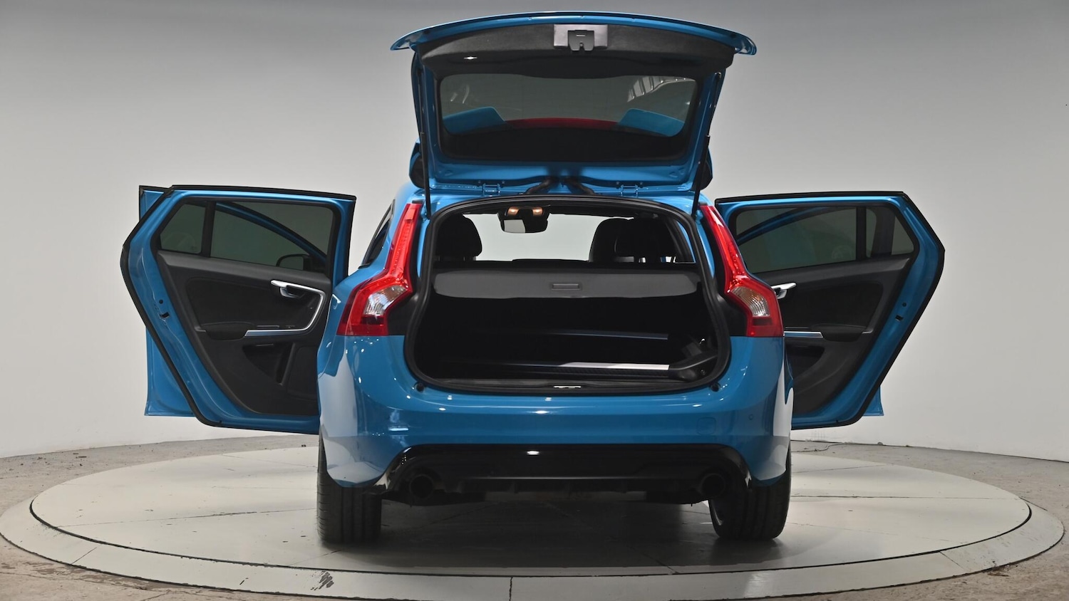 Used Volvo V60 2014 for sale - 76824831: Photo 65