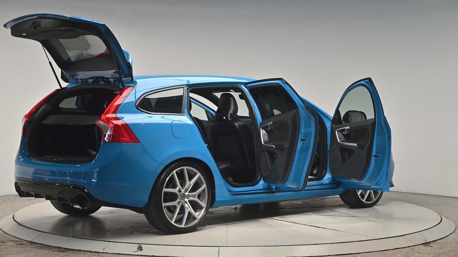 Used Volvo V60 2014 for sale - 76824831: Photo 70