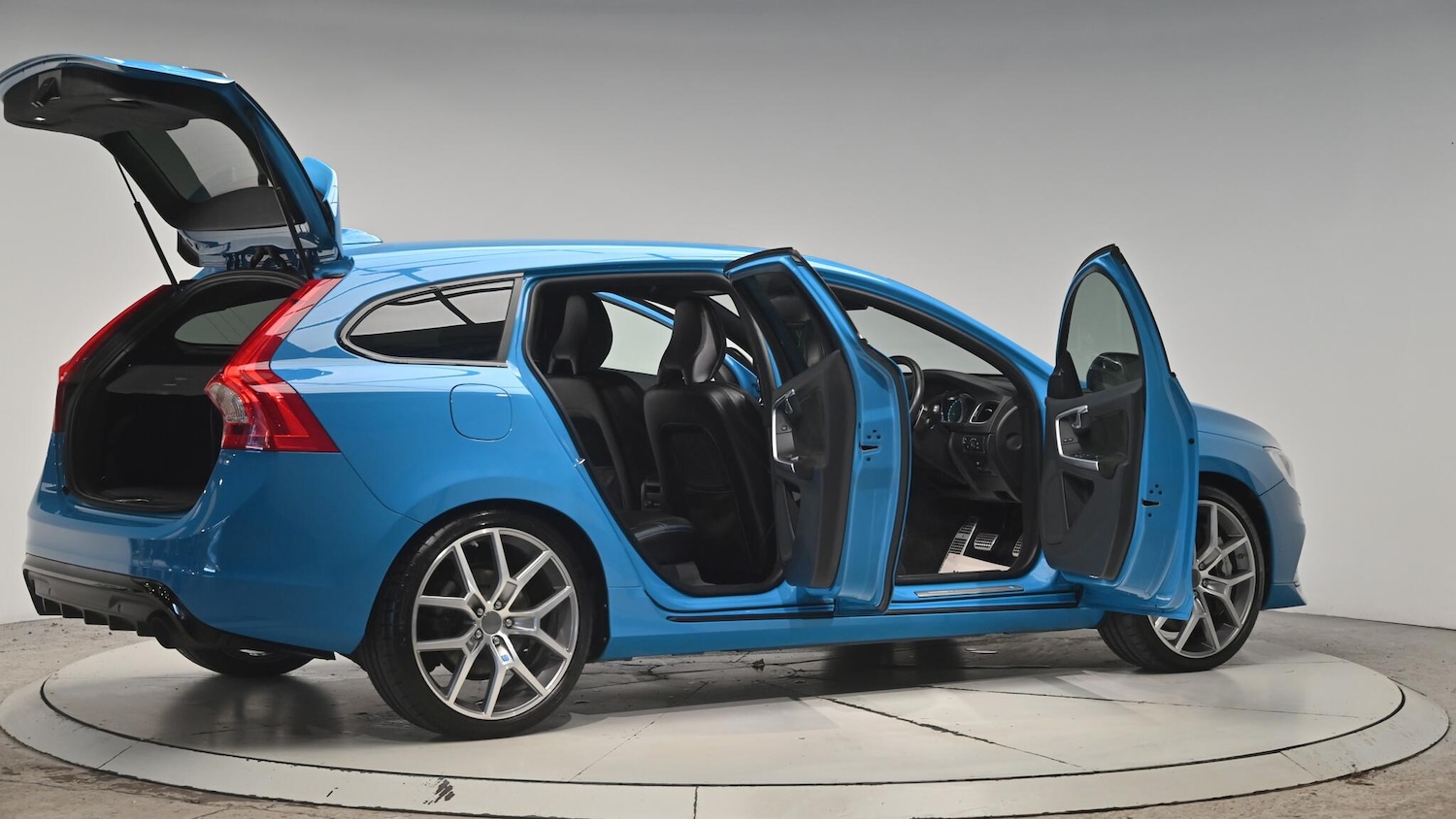 Used Volvo V60 2014 for sale - 76824831: Photo 71