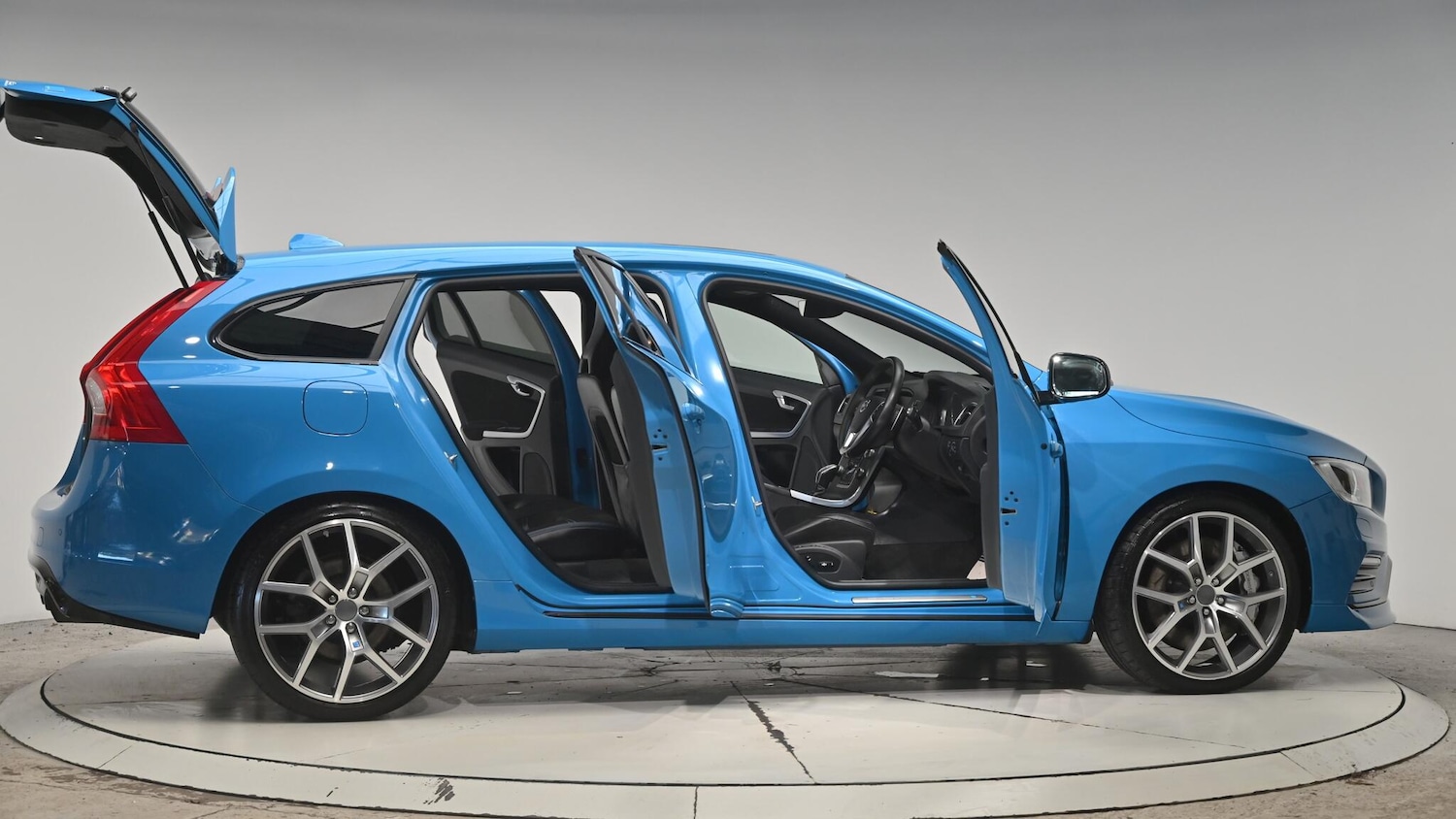 Used Volvo V60 2014 for sale - 76824831: Photo 73