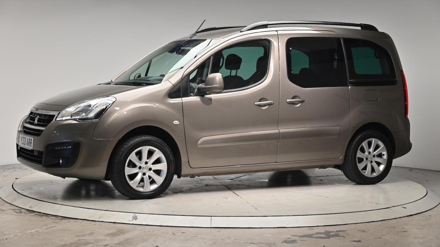 Used Peugeot Partner Tepee 2016 for sale - 76512737: Photo 17