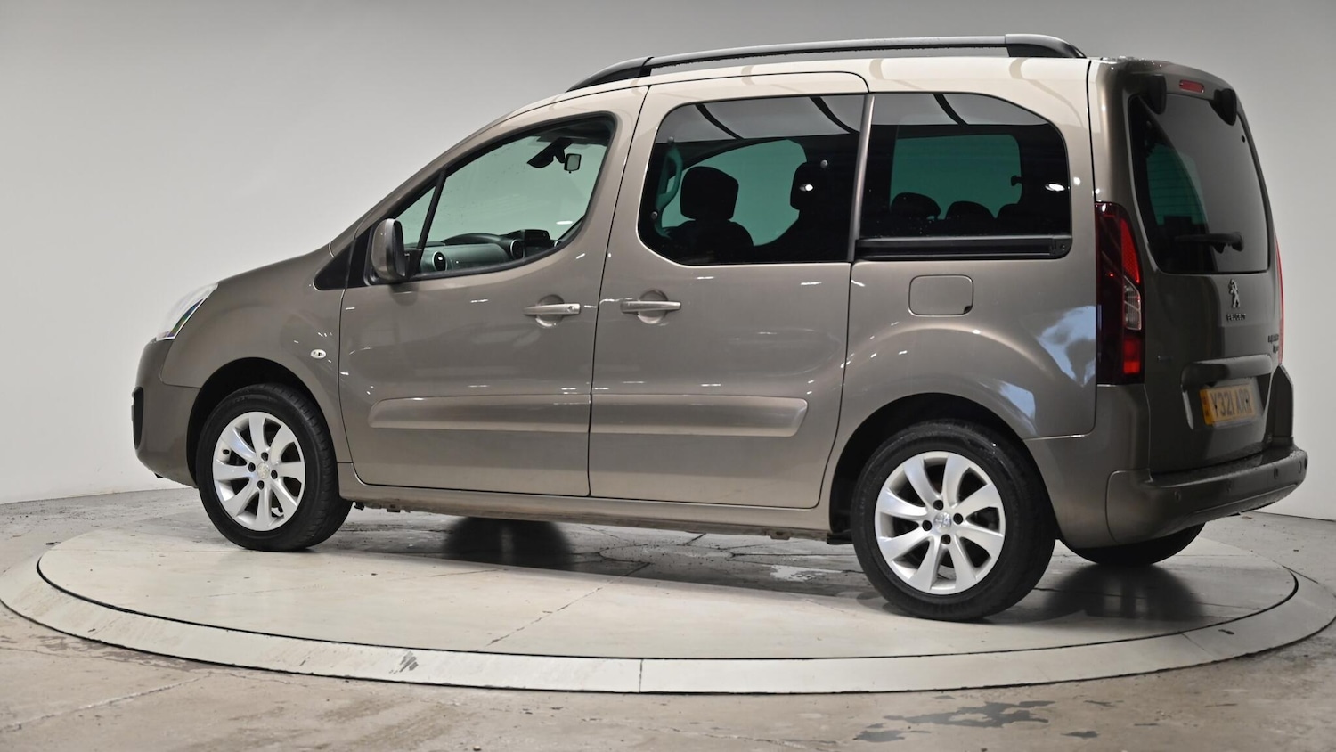 Used Peugeot Partner Tepee 2016 for sale - 76512737: Photo 23