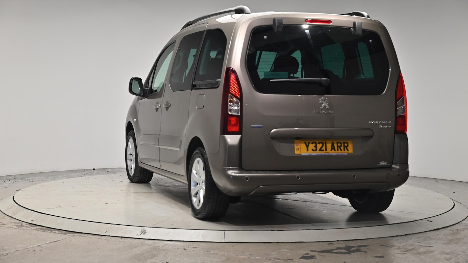 Used Peugeot Partner Tepee 2016 for sale - 76512737: Photo 27