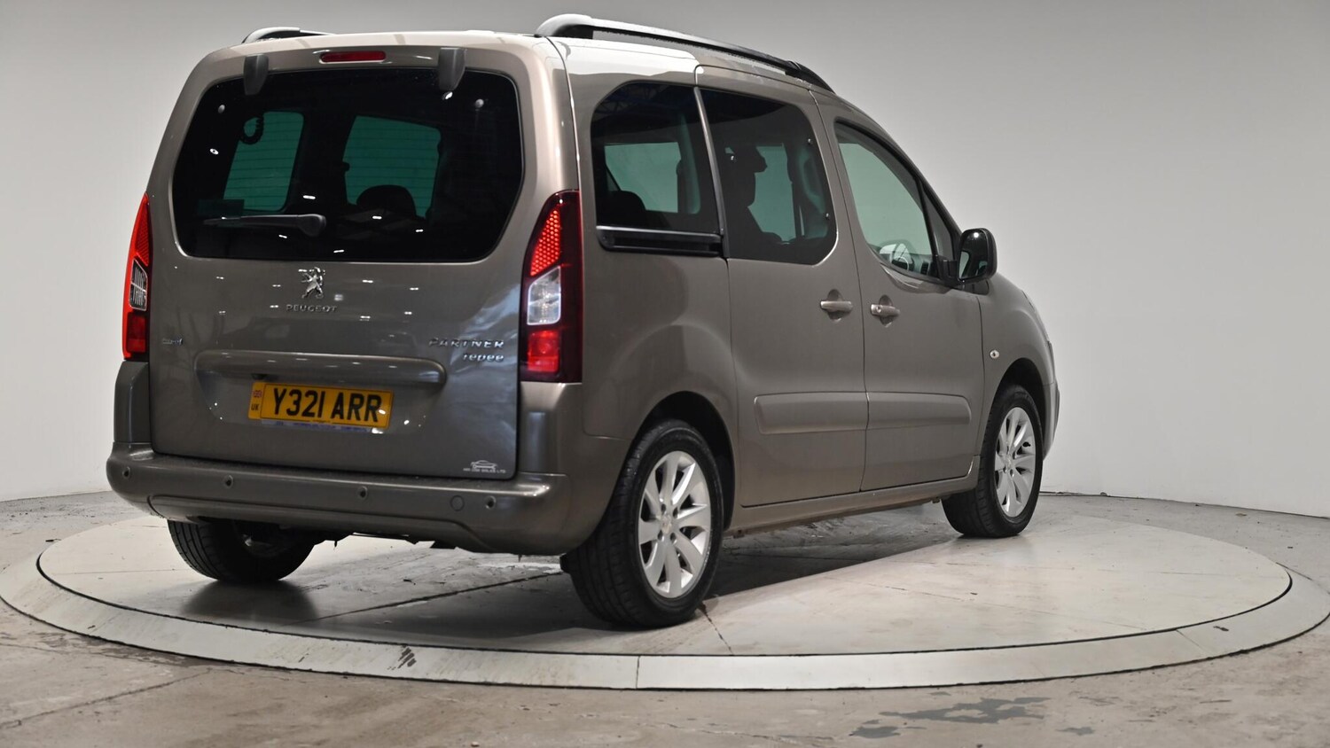 Used Peugeot Partner Tepee 2016 for sale - 76512737: Photo 32