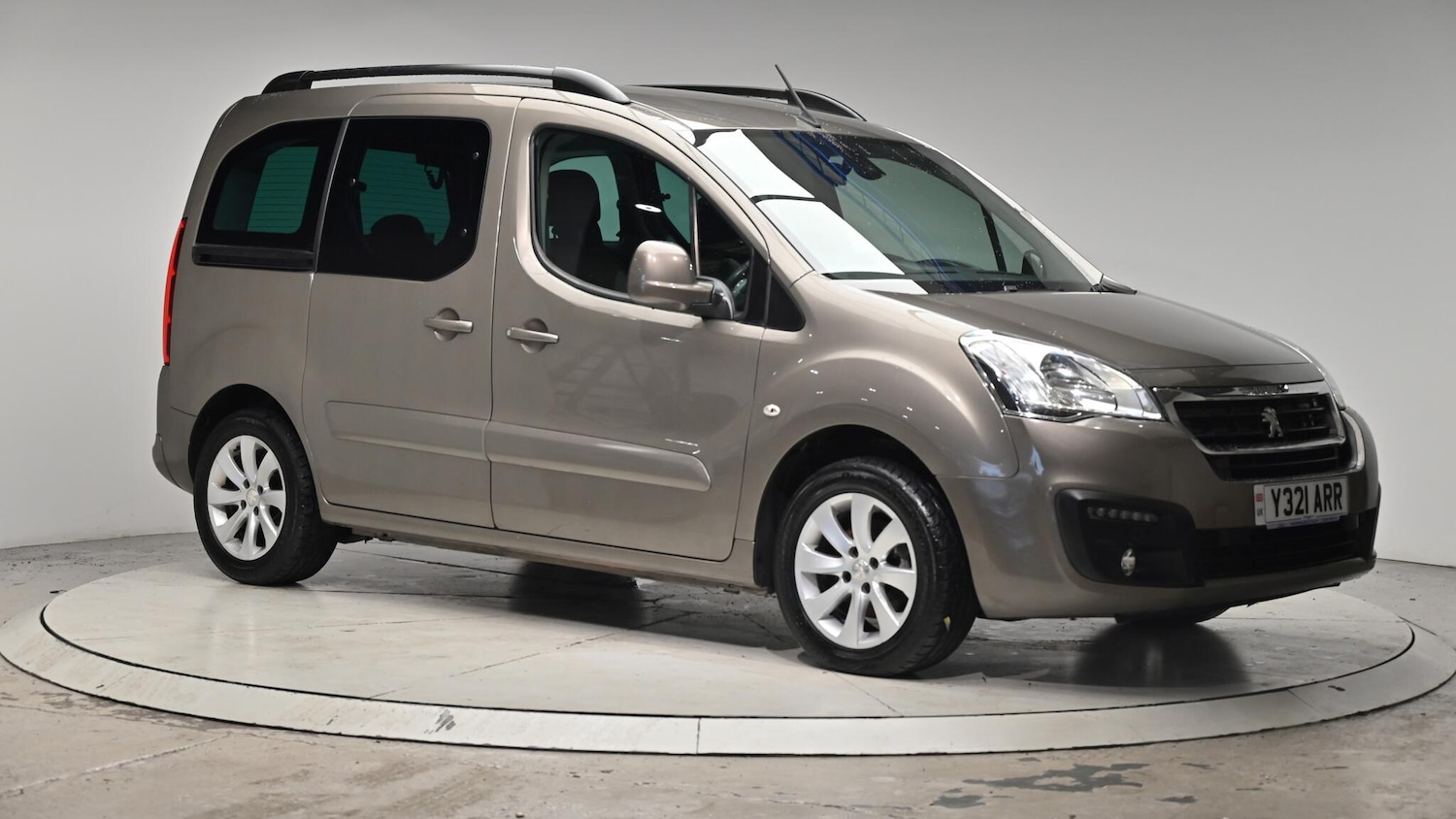 Used Peugeot Partner Tepee 2016 for sale - 76512737: Photo 42