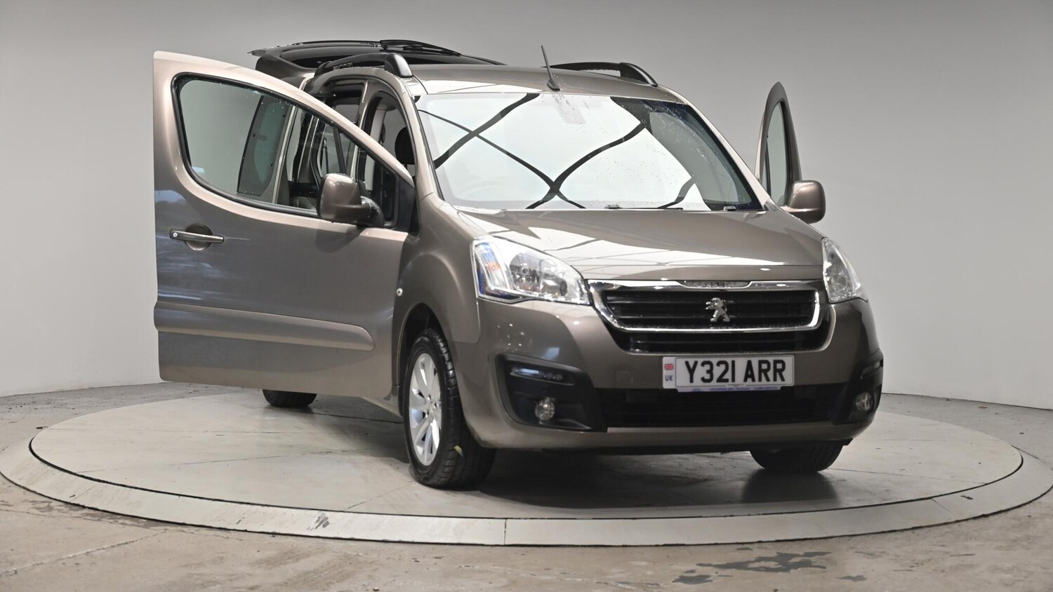 Used Peugeot Partner Tepee 2016 for sale - 76512737: Photo 44