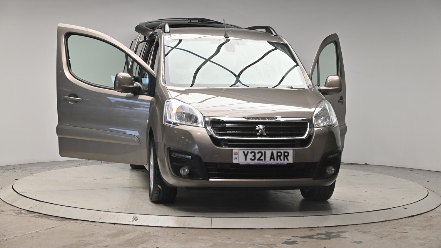 Used Peugeot Partner Tepee 2016 for sale - 76512737: Photo 45