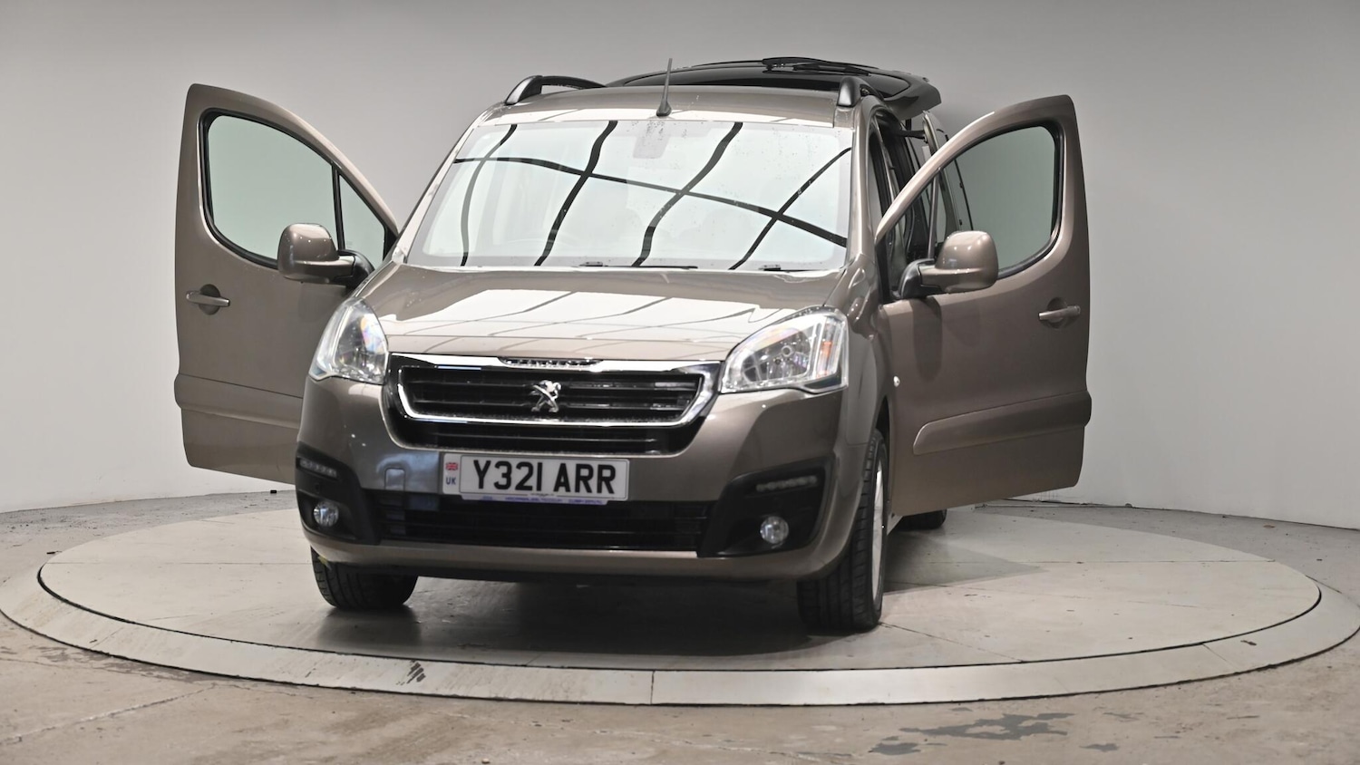 Used Peugeot Partner Tepee 2016 for sale - 76512737: Photo 47