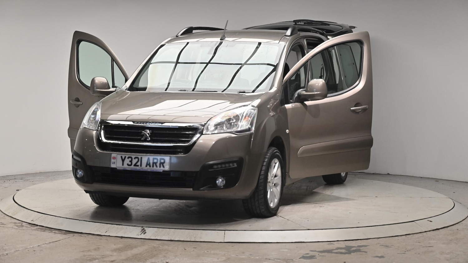 Used Peugeot Partner Tepee 2016 for sale - 76512737: Photo 48