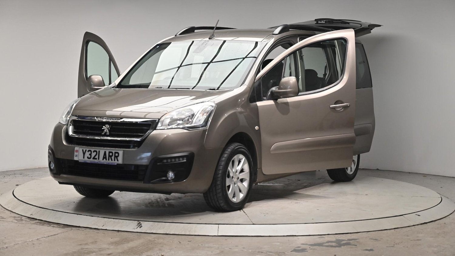 Used Peugeot Partner Tepee 2016 for sale - 76512737: Photo 49