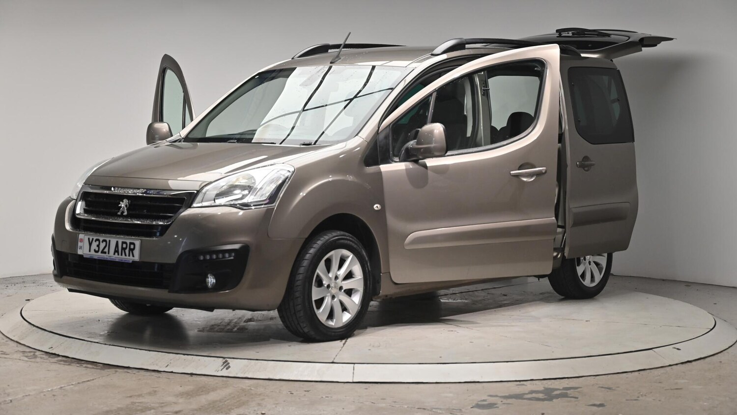 Used Peugeot Partner Tepee 2016 for sale - 76512737: Photo 50