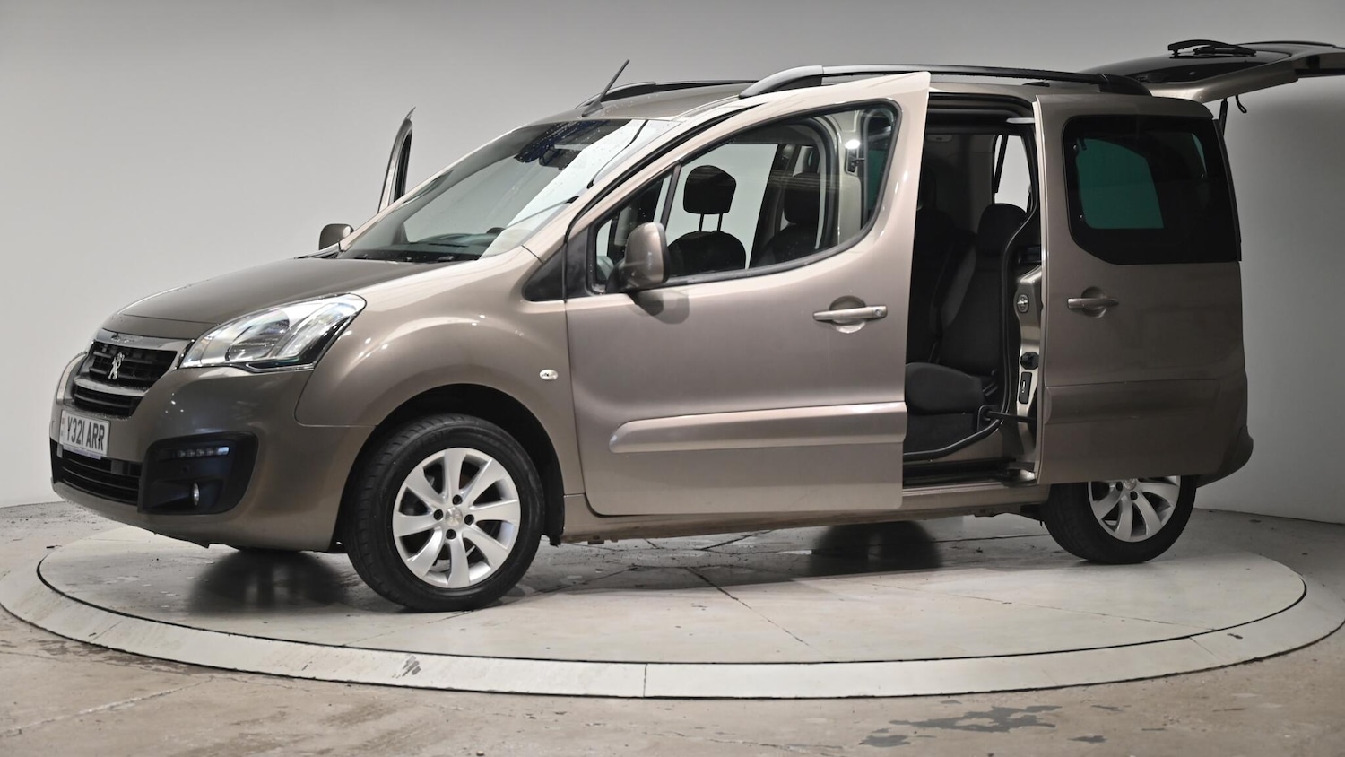 Used Peugeot Partner Tepee 2016 for sale - 76512737: Photo 52