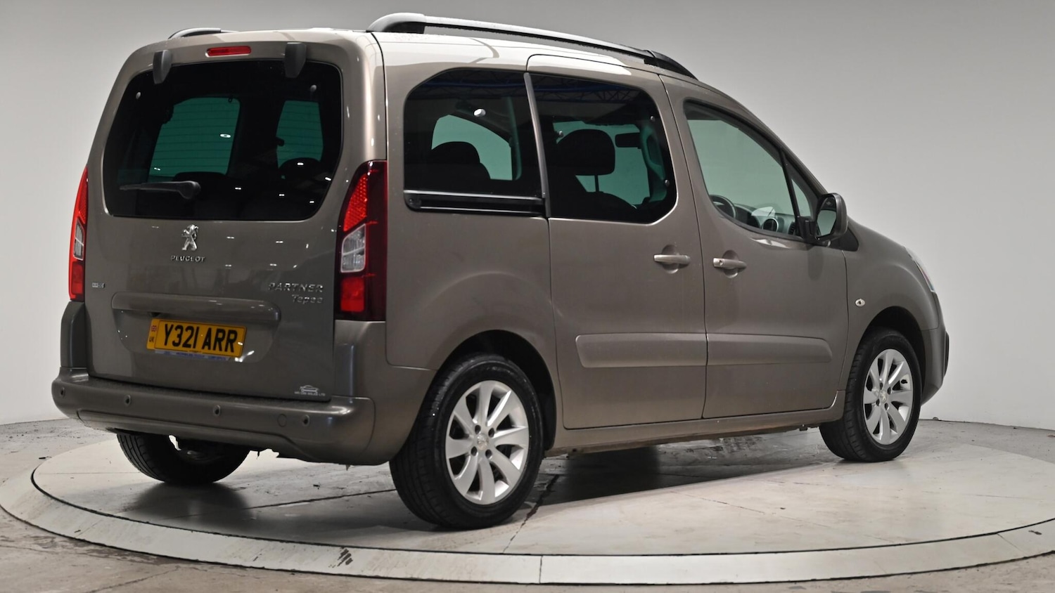 Used Peugeot Partner Tepee 2016 for sale - 76512737: Photo 6