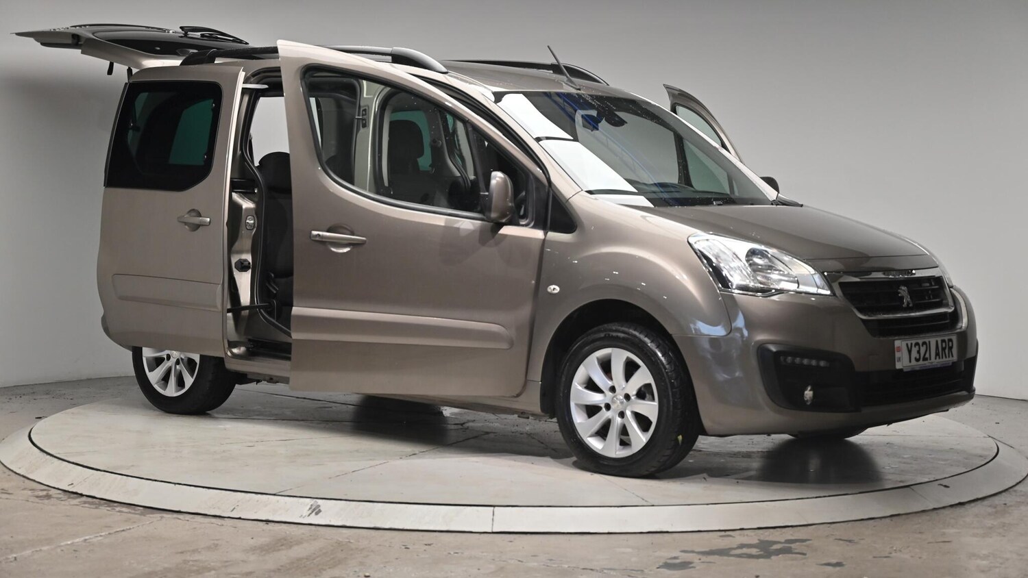 Used Peugeot Partner Tepee 2016 for sale - 76512737: Photo 77