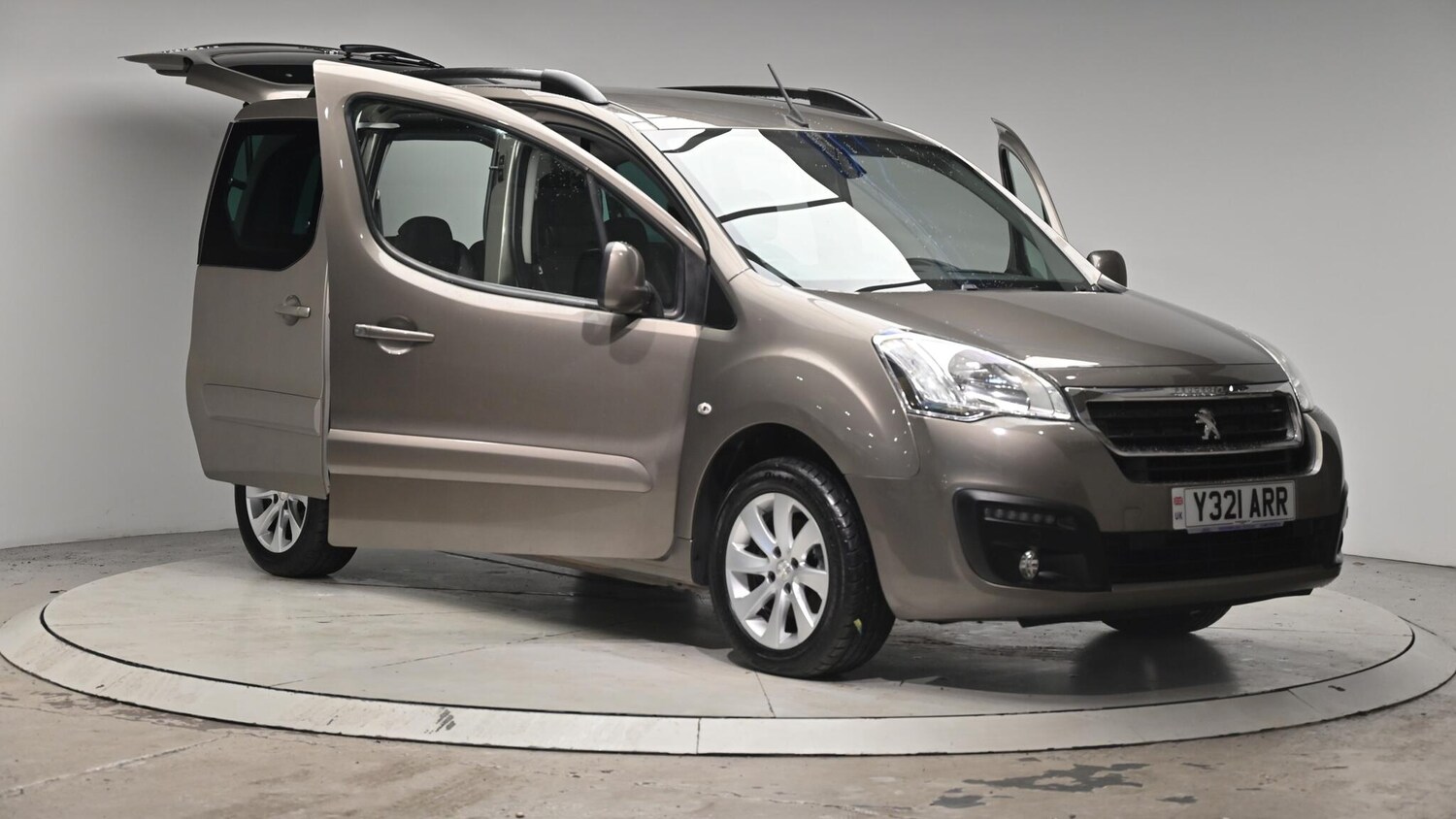 Used Peugeot Partner Tepee 2016 for sale - 76512737: Photo 78