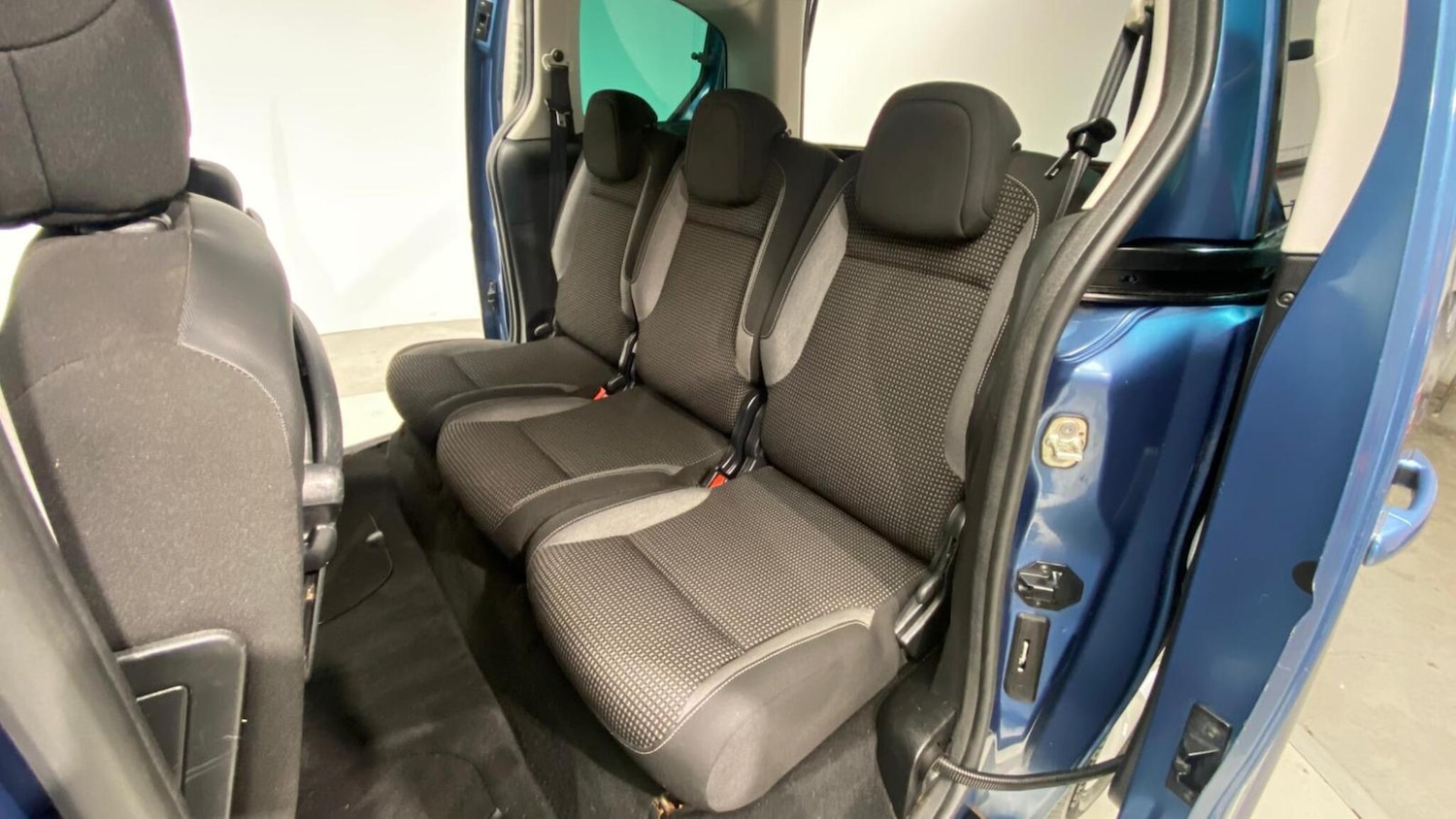 Vehicle 85