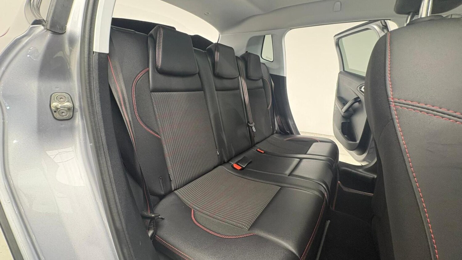 Used Peugeot 2008 2017 for sale - 76002174: Photo 85