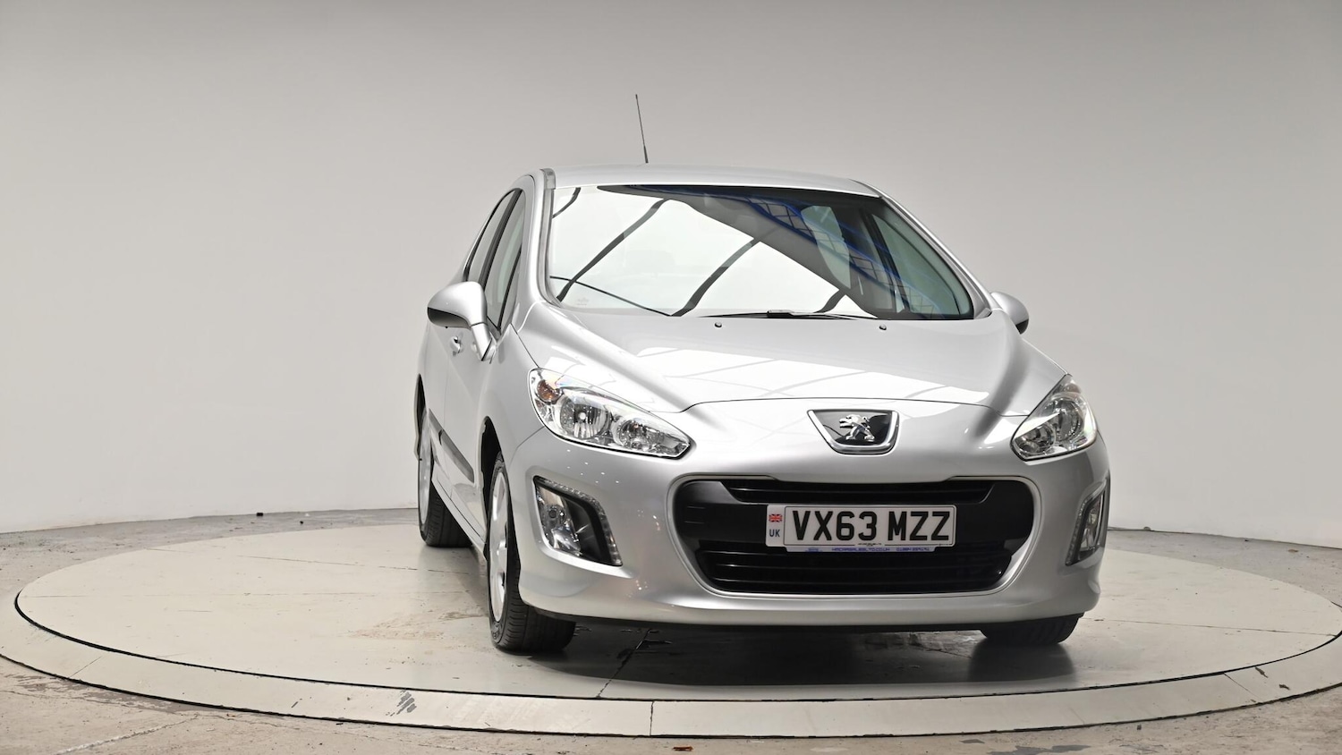 Used Peugeot 308 2013 for sale - 76424829: Photo 10