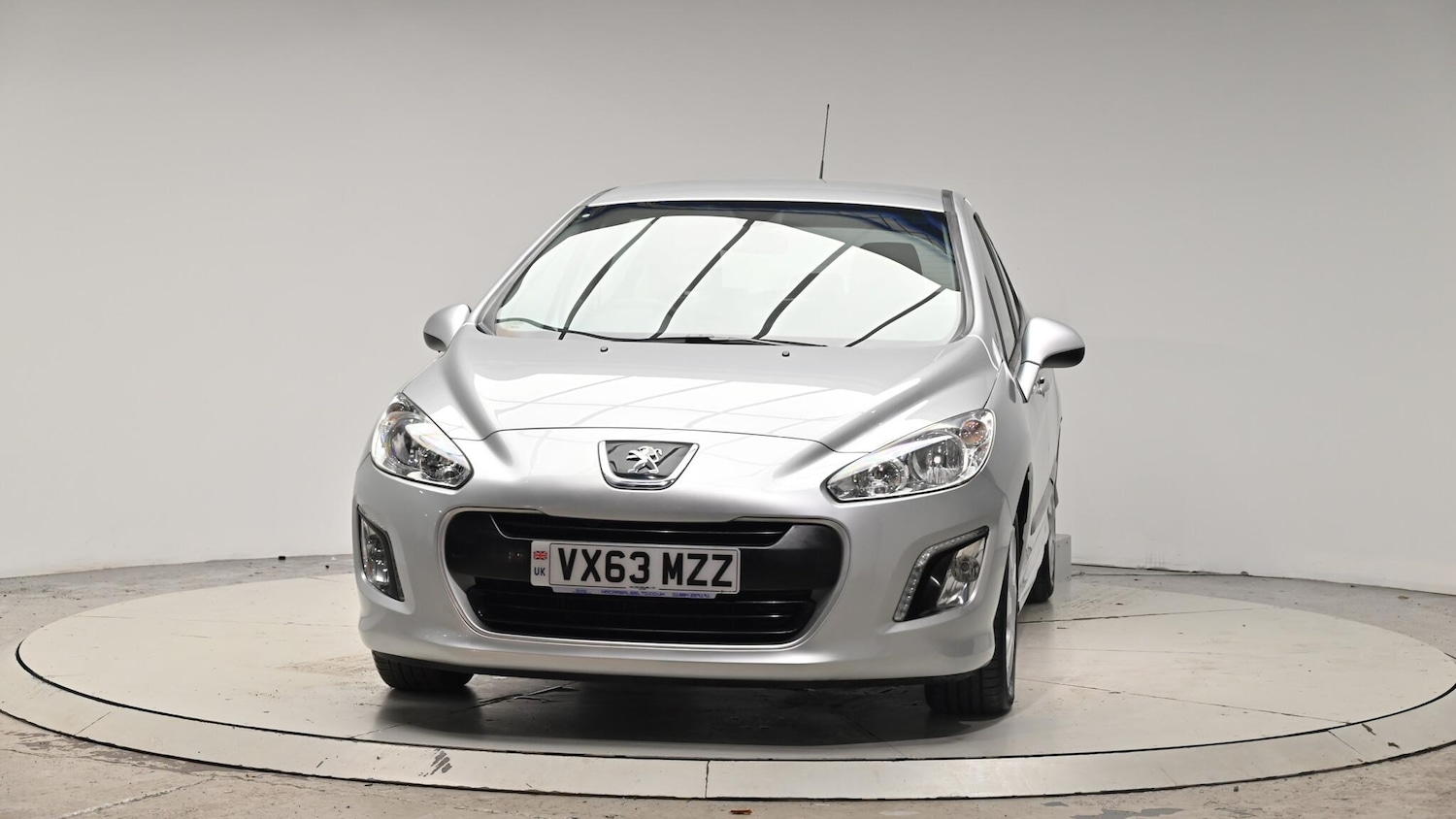 Used Peugeot 308 2013 for sale - 76424829: Photo 12