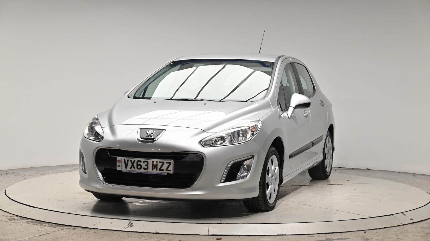 Used Peugeot 308 2013 for sale - 76424829: Photo 13