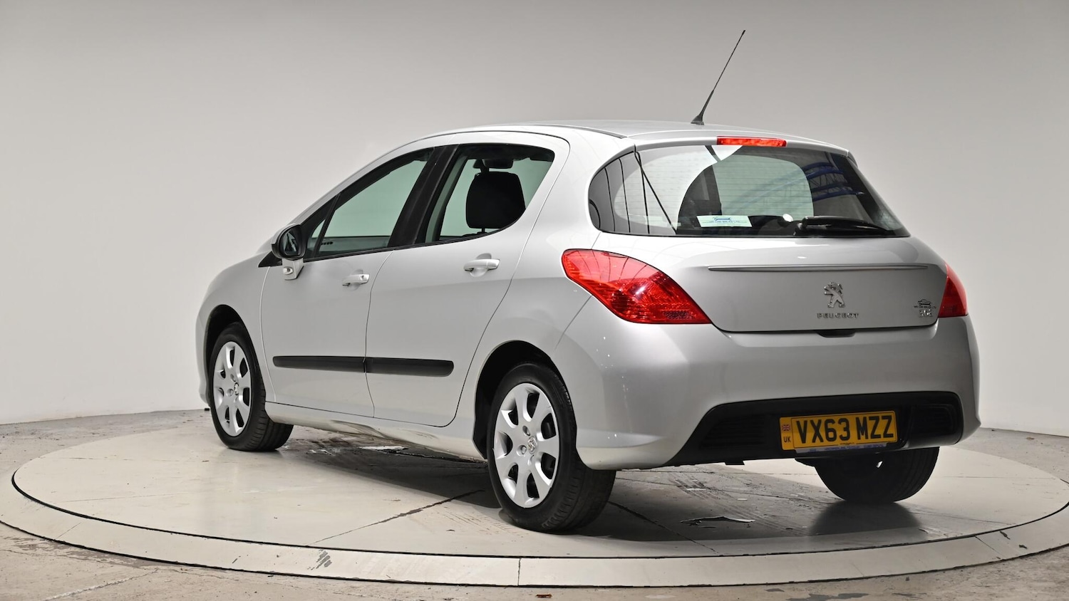 Used Peugeot 308 2013 for sale - 76424829: Photo 26