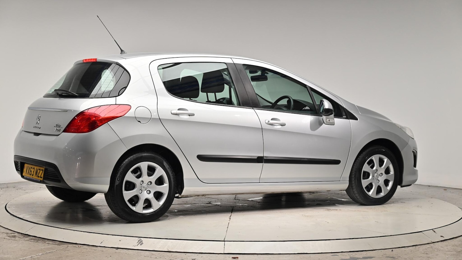 Used Peugeot 308 2013 for sale - 76424829: Photo 35