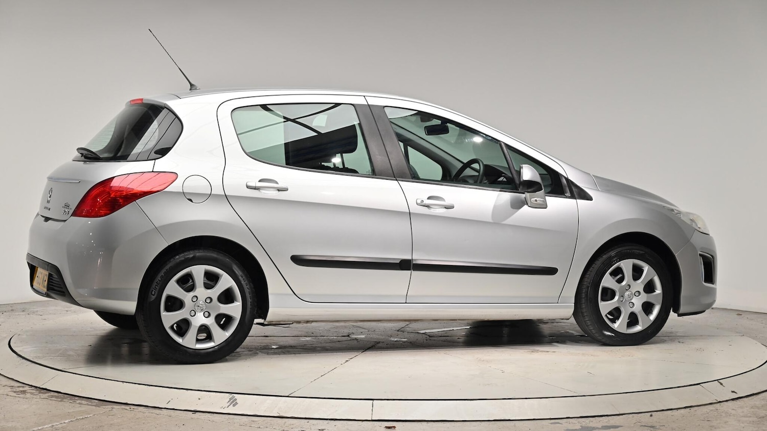 Used Peugeot 308 2013 for sale - 76424829: Photo 36