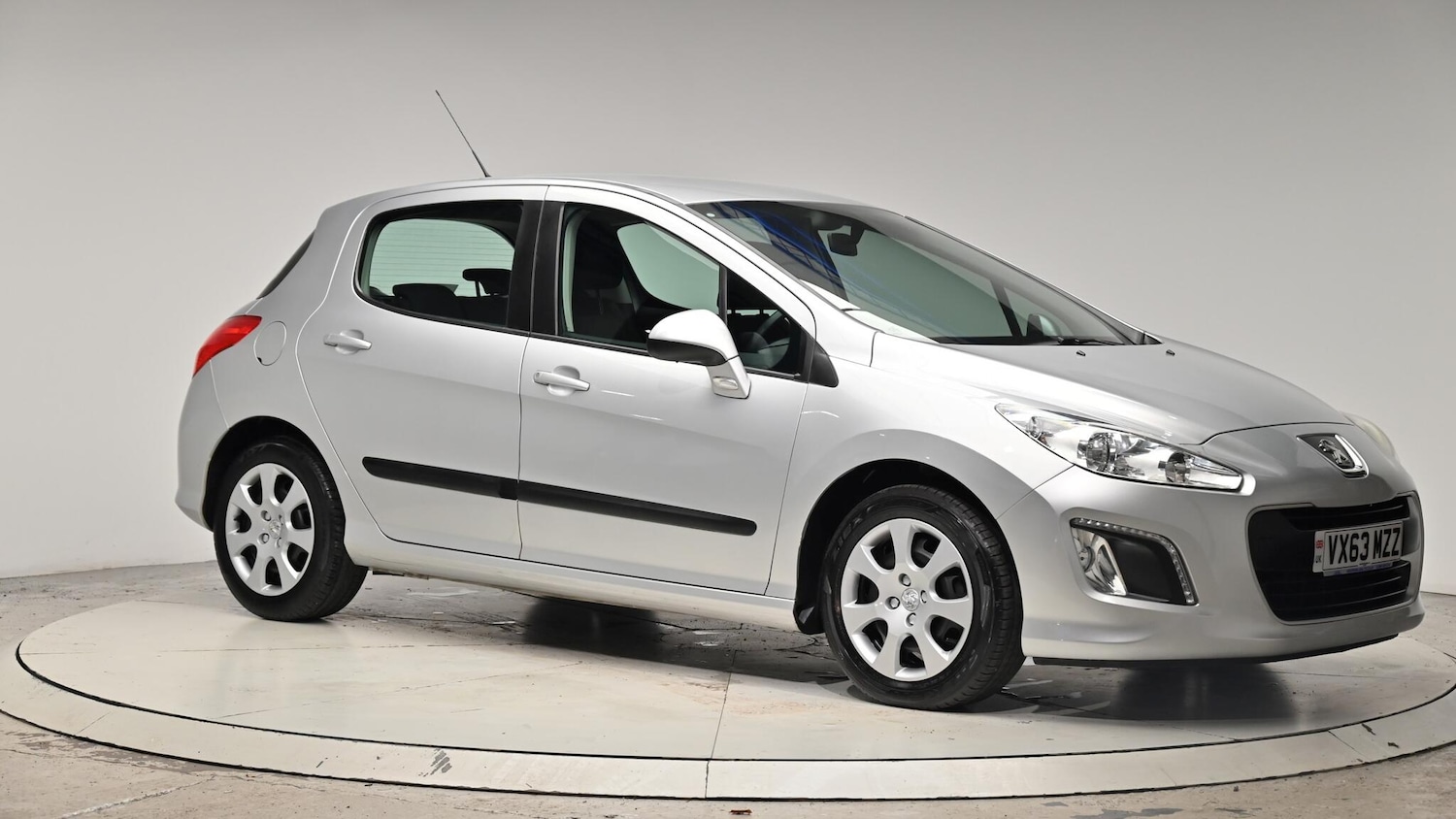 Used Peugeot 308 2013 for sale - 76424829: Photo 42