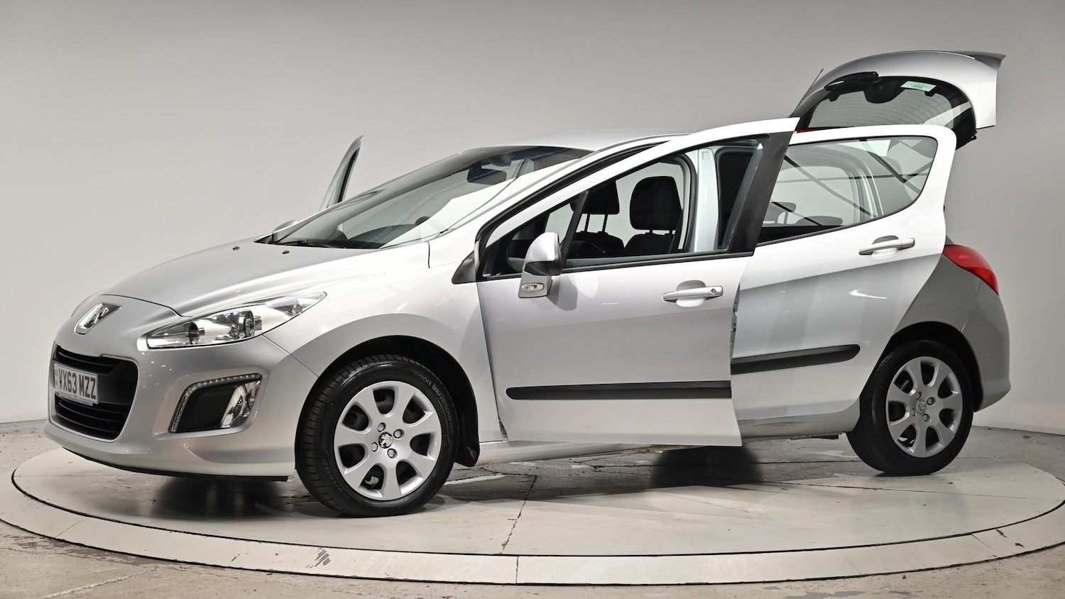 Used Peugeot 308 2013 for sale - 76424829: Photo 44