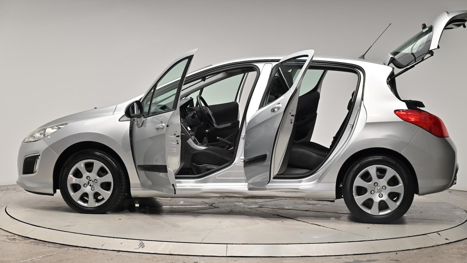 Used Peugeot 308 2013 for sale - 76424829: Photo 48