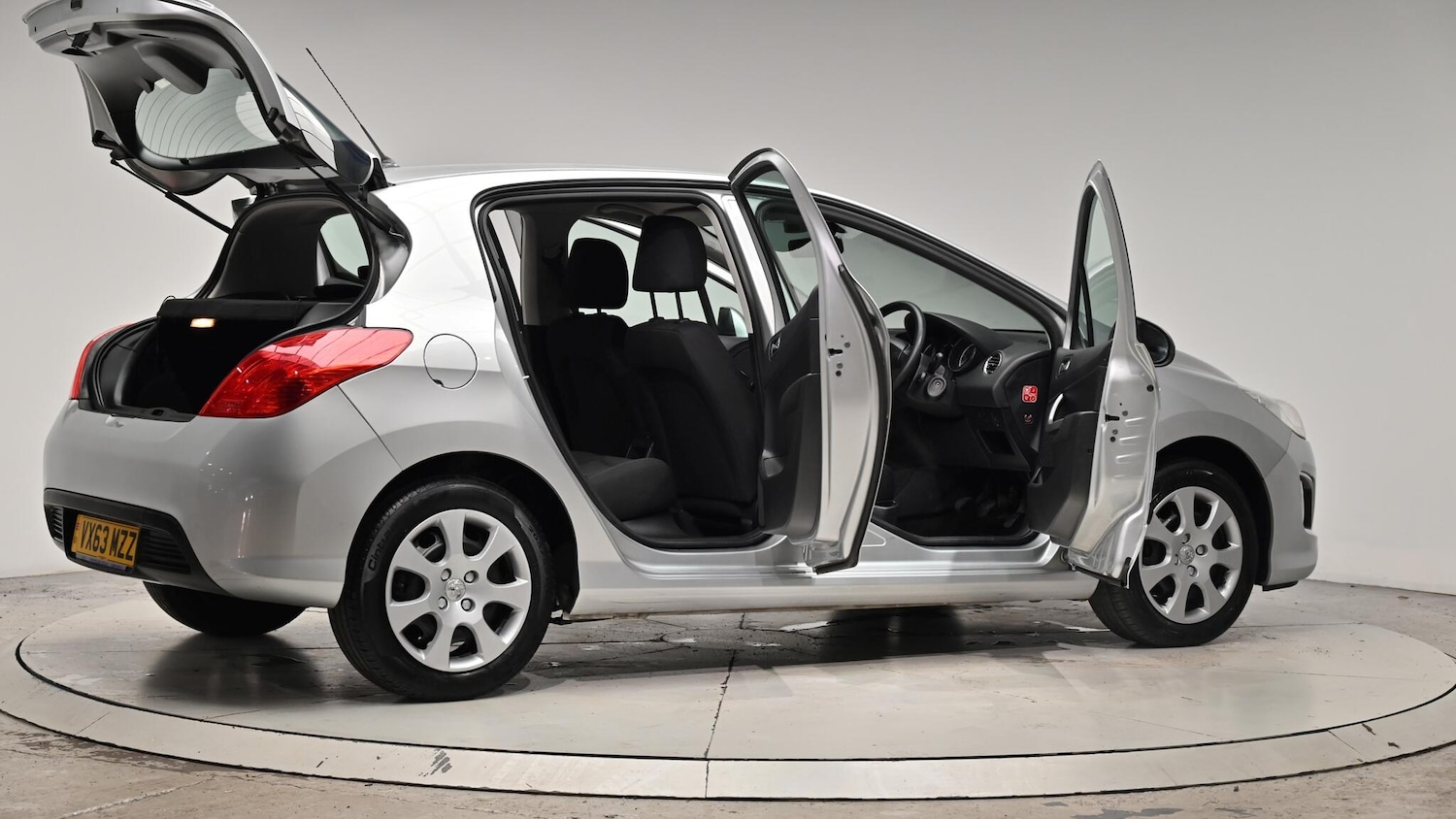 Used Peugeot 308 2013 for sale - 76424829: Photo 62