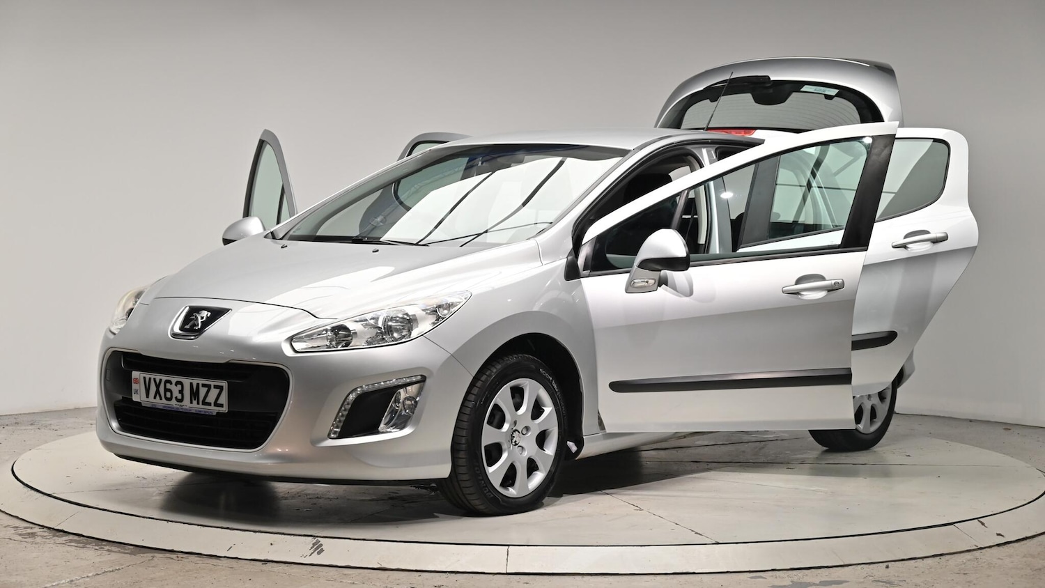 Used Peugeot 308 2013 for sale - 76424829: Photo 78