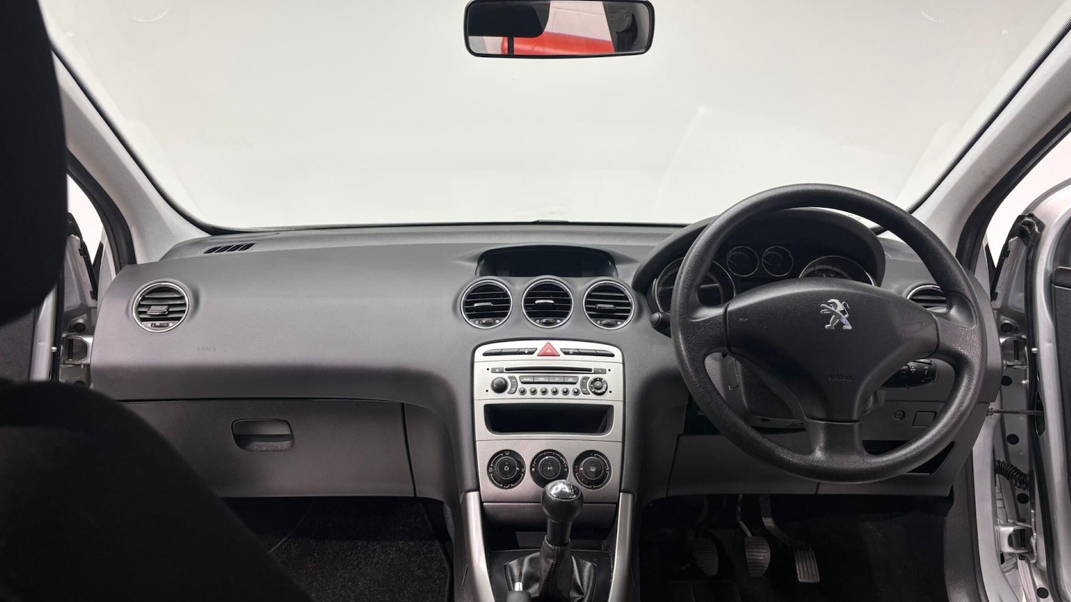 Used Peugeot 308 2013 for sale - 76424829: Photo 88